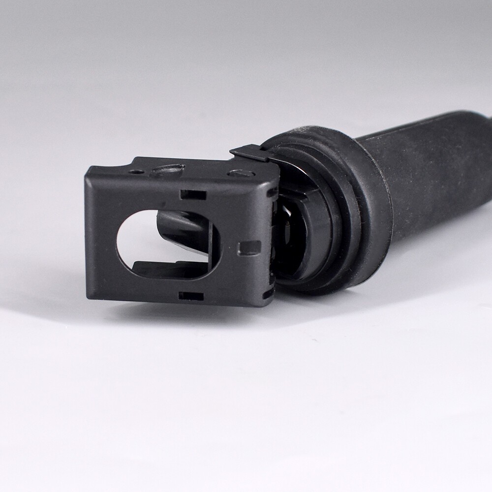 6x OEM BOSCH Ignition Coil Set W/ Connector Boot For BMW 5 6 7 x5 x6 0221504470