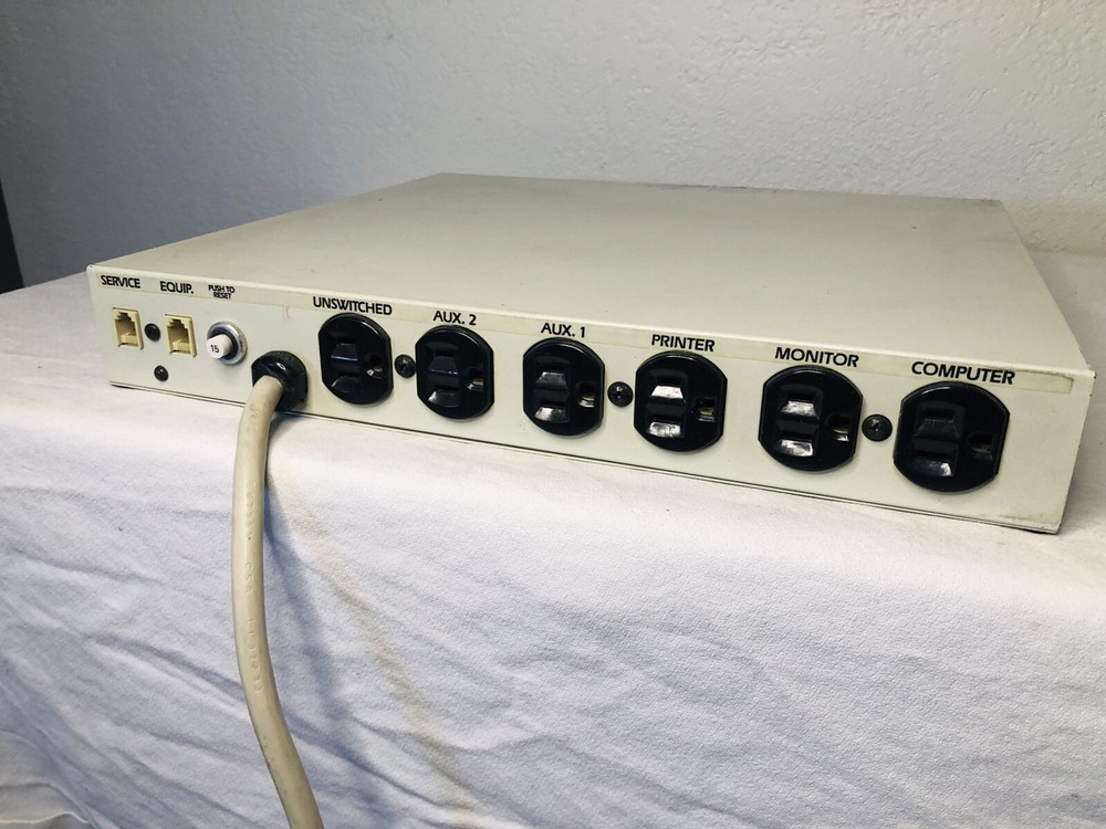 Tripp Lite Isobar Command Console CCI 6-12 Transient Voltage Surge Supressor