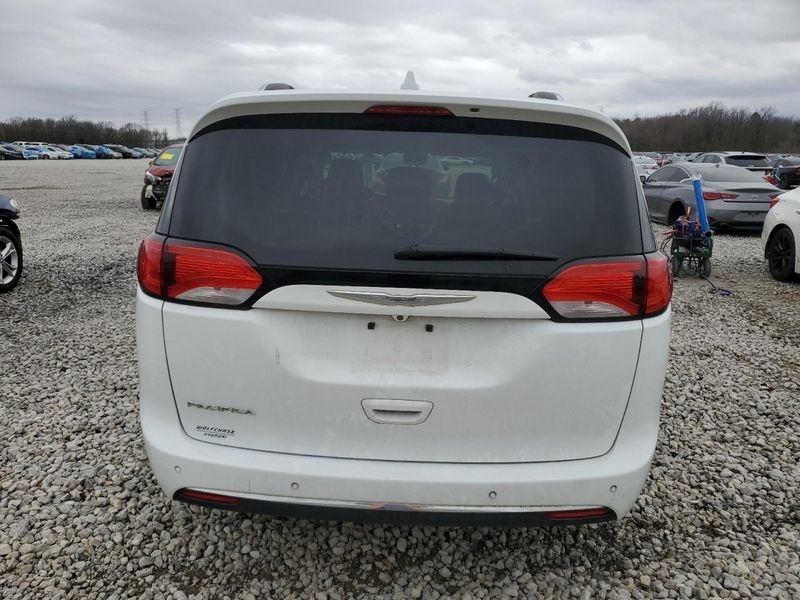 2017-2020 Chrysler Pacifica Left Driver Side Sun Visor Illuminated Gray OEM