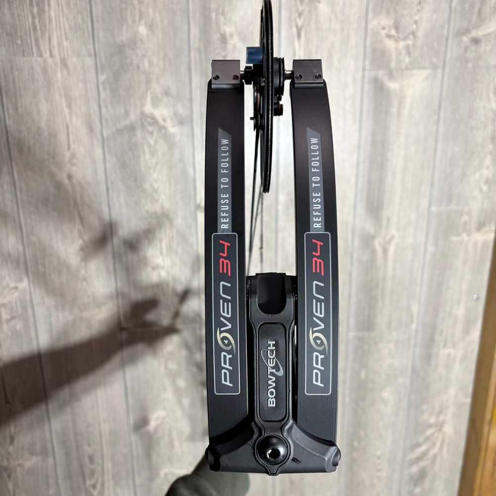 Bowtech Proven 34 LD RH Black 70#