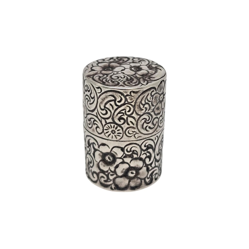Gorham Sterling Silver Repousse Thread Holder #23329