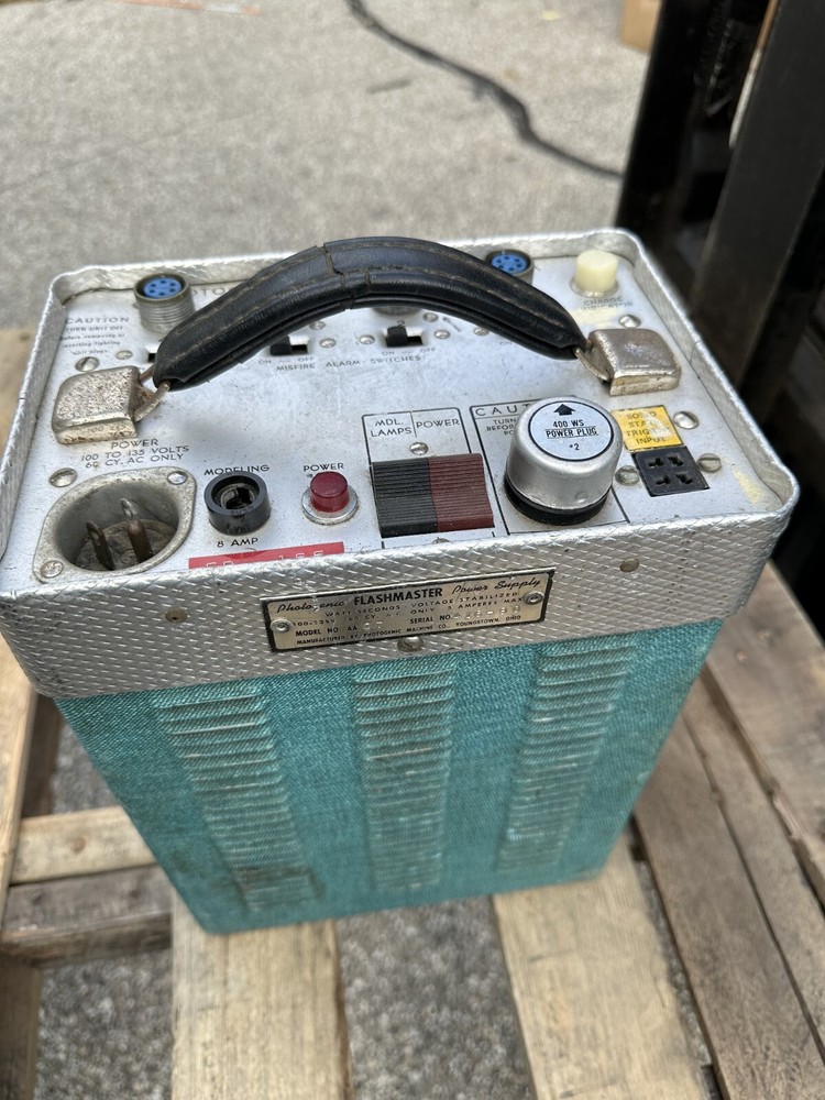 Vintage Photogenic Flashmaster Power Supply Model AA