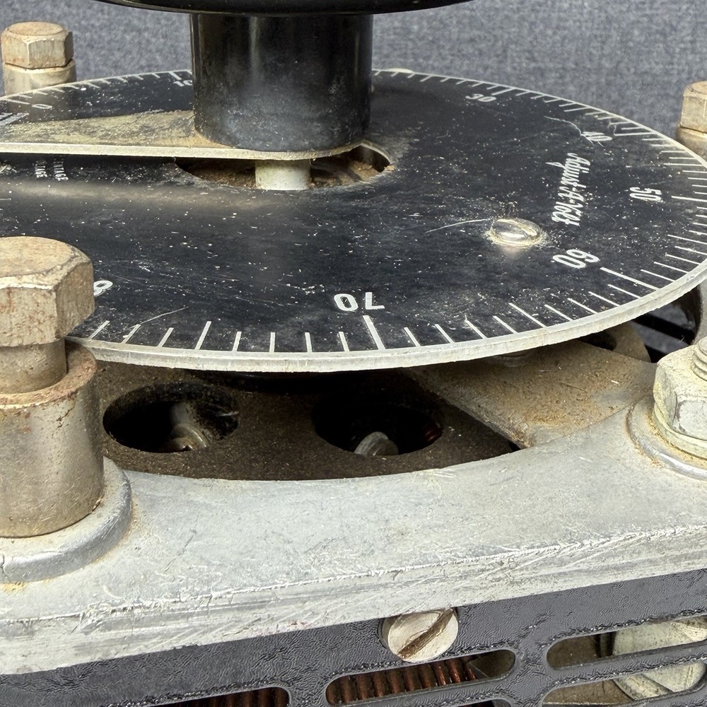 Standard Electrical Adjust-A-Volt Variable Transformer Model 1500BQ - UNTESTED