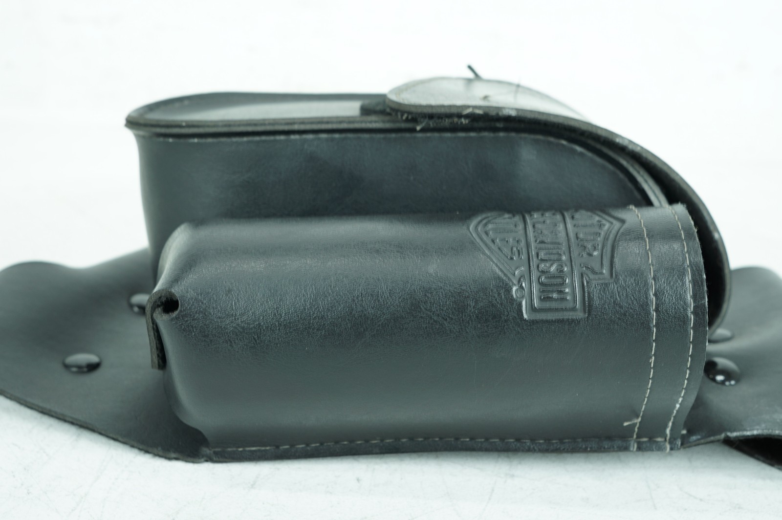 01 Harley Touring Electra Glide Ultra OEM Onboard Tool Bag Leather Storage Torn