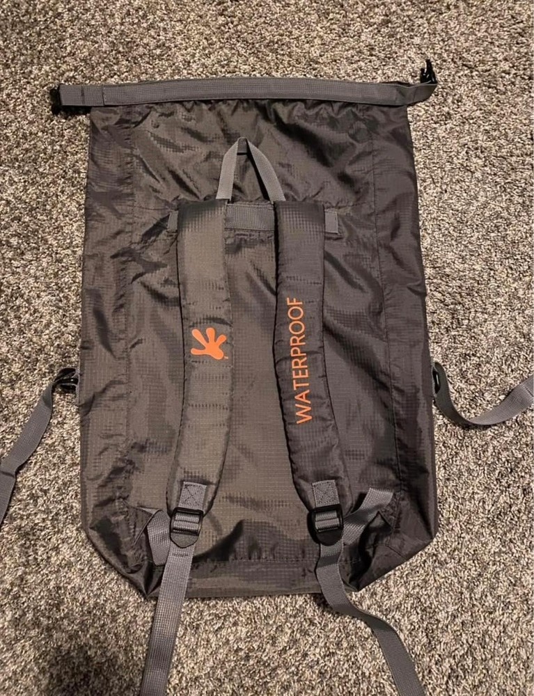 Geckobrands Lightweight 30L Waterproof Backpack