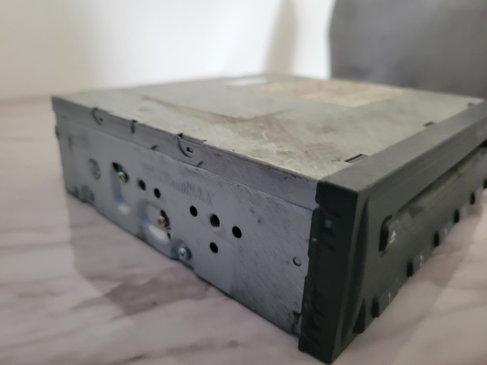 Mitsubishi Single DIN CD Multi 6 Disc Changer MZ312961 - UNTESTED