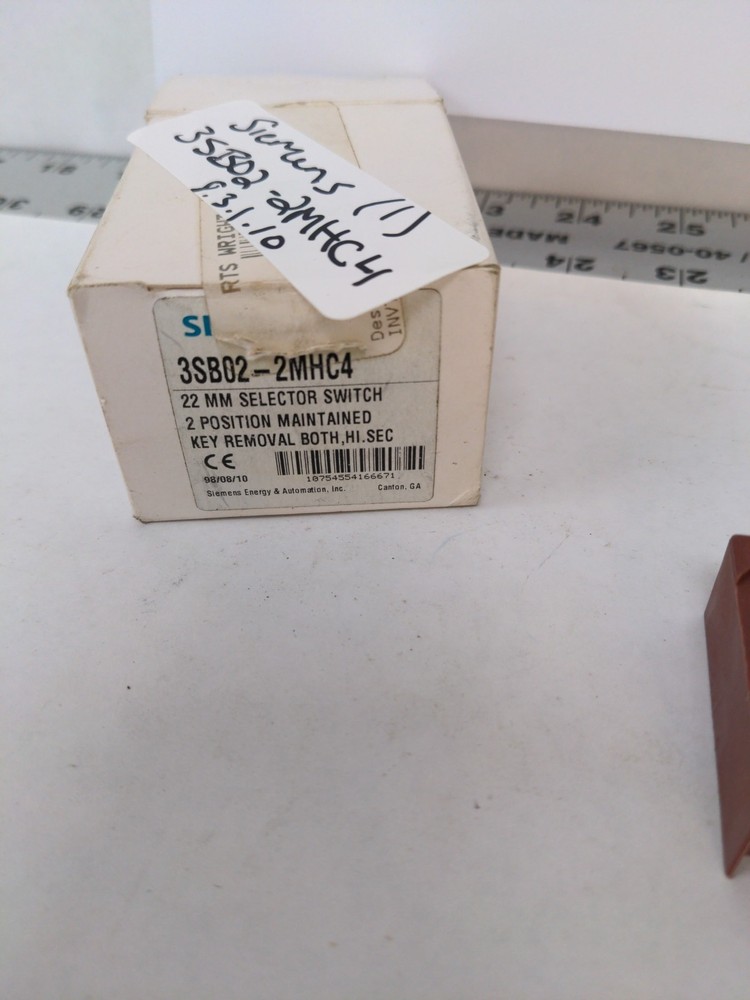SIEMENS 3SB02-2MHC4 22MM SELECTOR SWITCH 2 POSITON