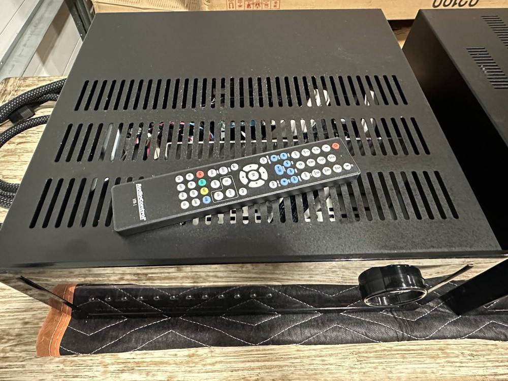 Audiocontrol Maestro M8 Preamplifier