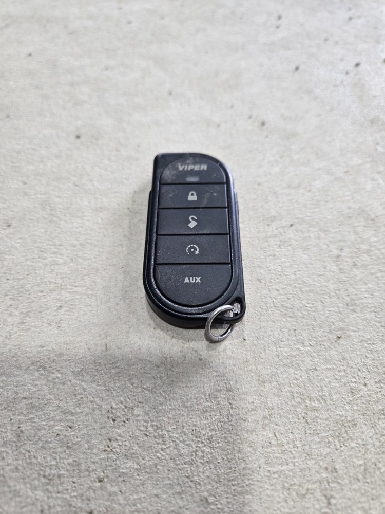 Viper 5706V 2-Way Car Security with VSM200 Remote Start System