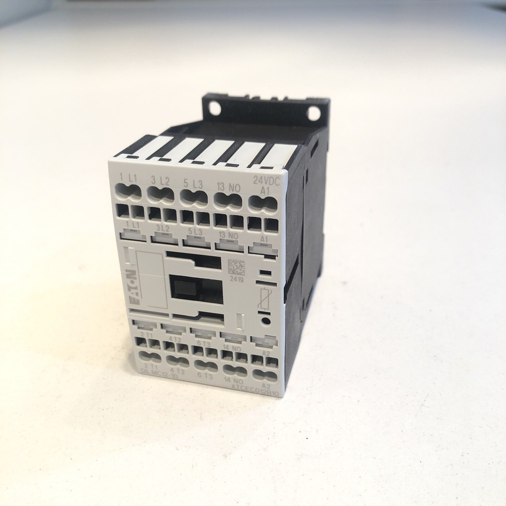 Eaton DILMC12-10 There Pole Contactor
