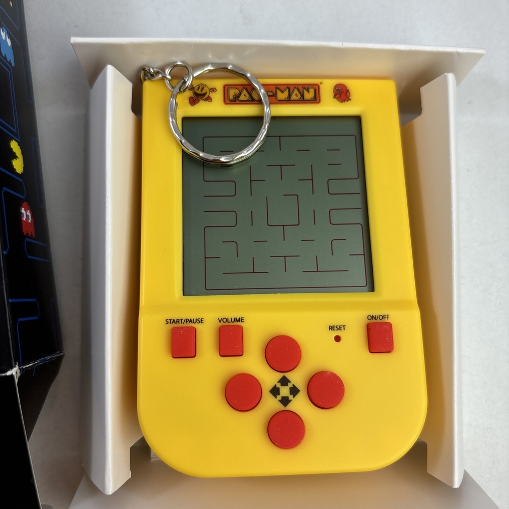 Rare PAC-MAN game keyring Fizz Creations