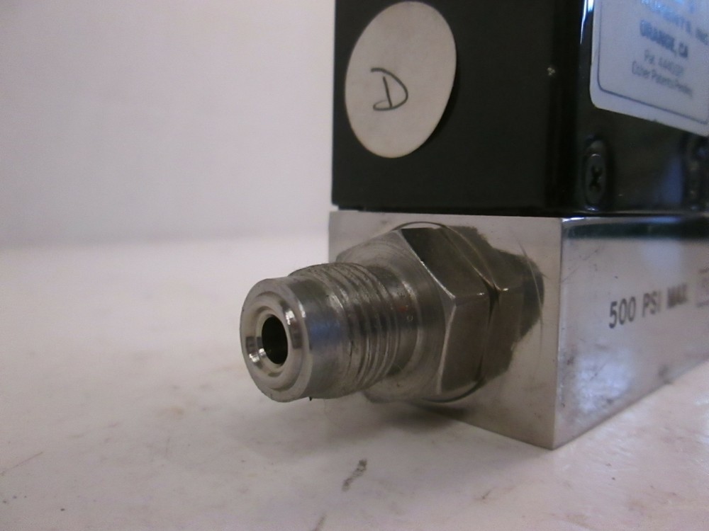 Unit UFC-1020A Mass Flow Controller MFC, CF4, 200 SCCM