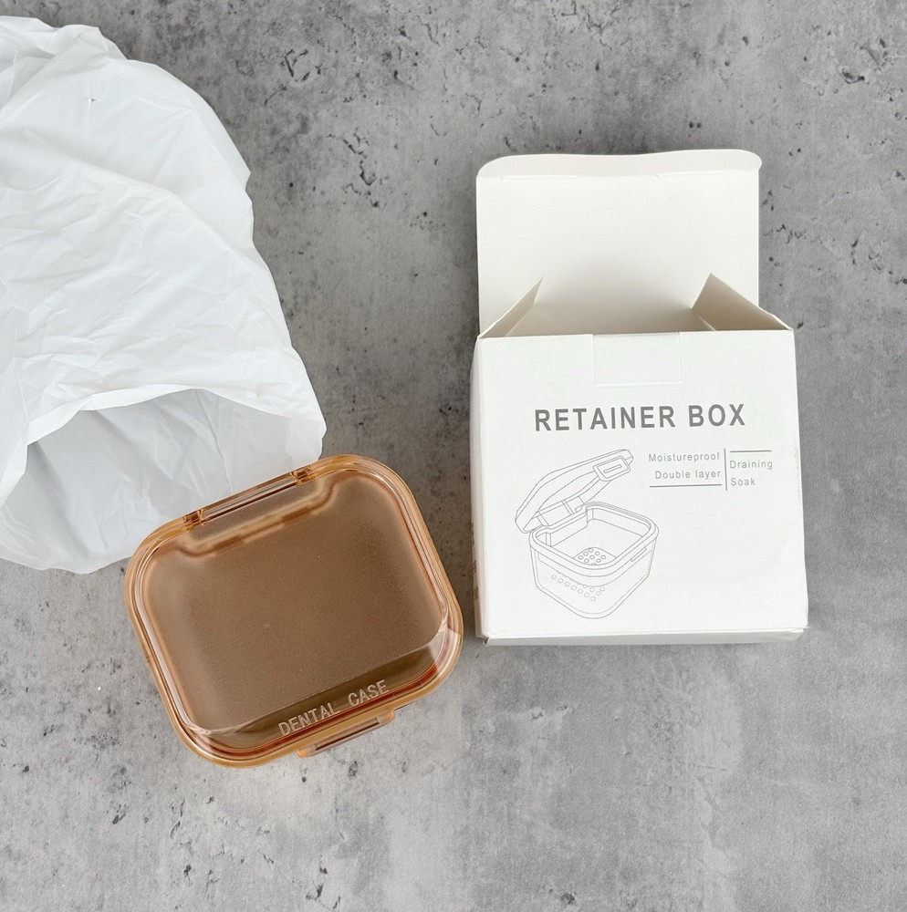dental retainer case
