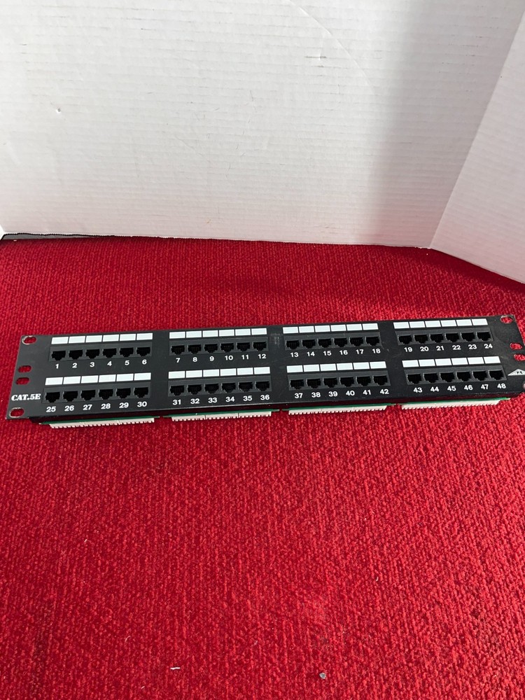 CAT 5e 48-PORT RACK-MOUNT PATCH PANEL Communication Circuit Accessory