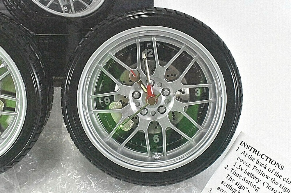 cedar creek kirkland's Quartz clock 4" tire stack W/ Box