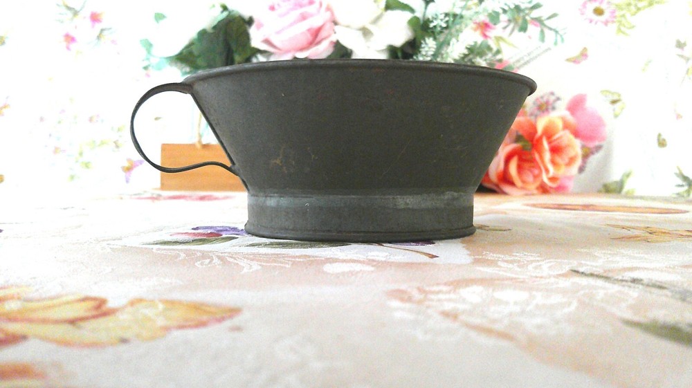 Antique Handmade Handheld Sifter – Rustic Kitchen Tool – Wire Mesh – Primitive