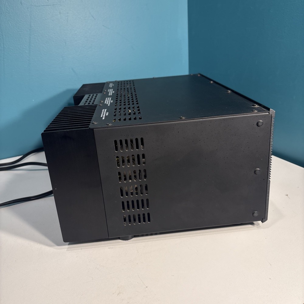 ADCOM MODEL GFA-555 II POWER AMPLIFIER Mint Condition