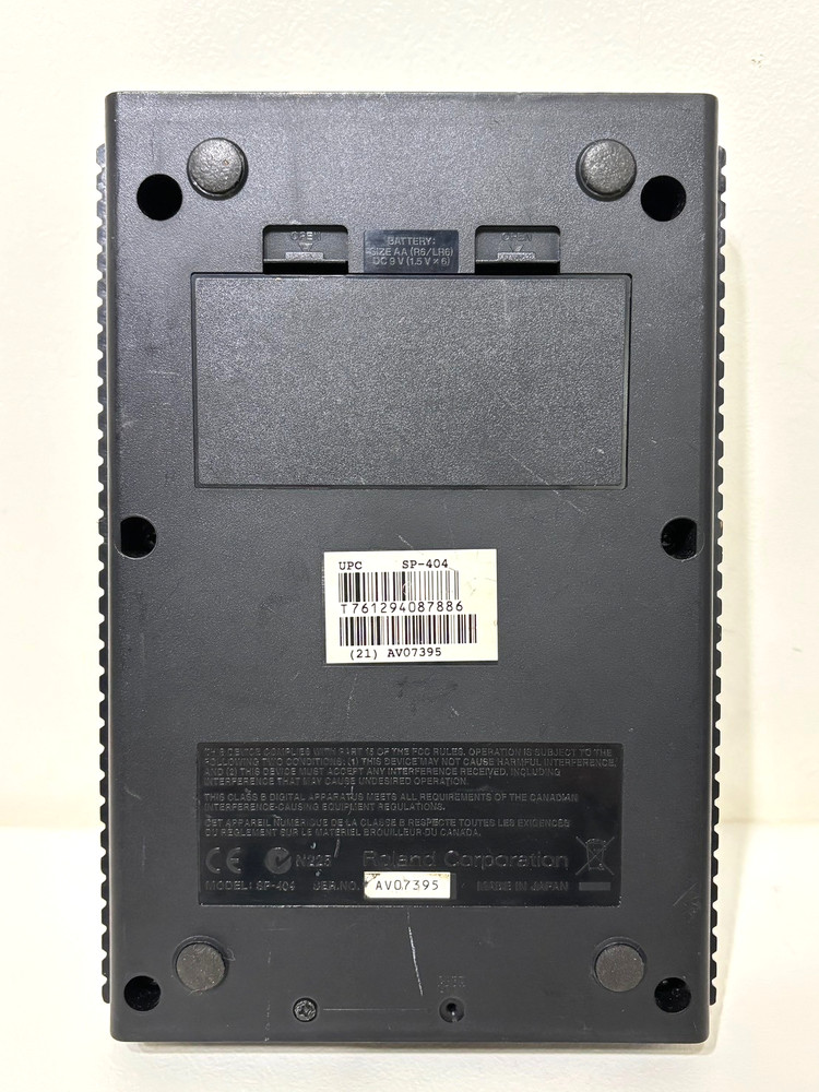 ROLAND SP-404 Portable Linear Wave Sampler From Japan