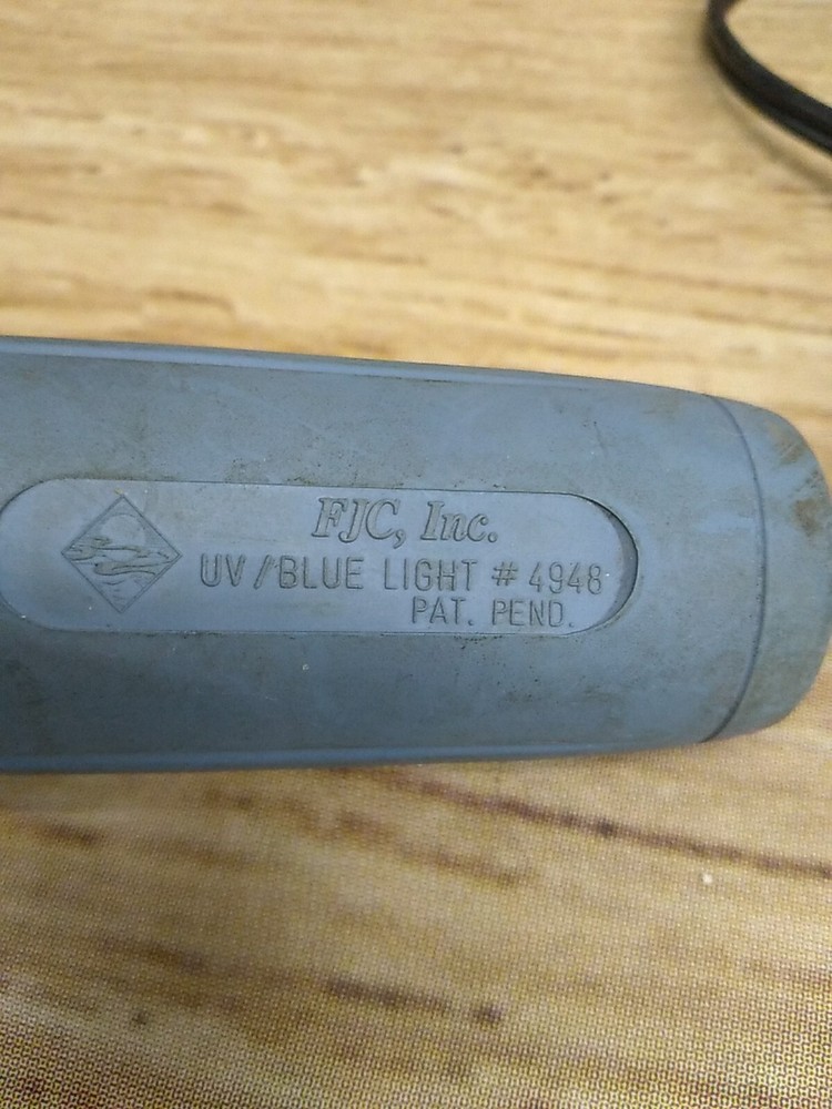 Cliplight UV Lamp Light With Battery Clips