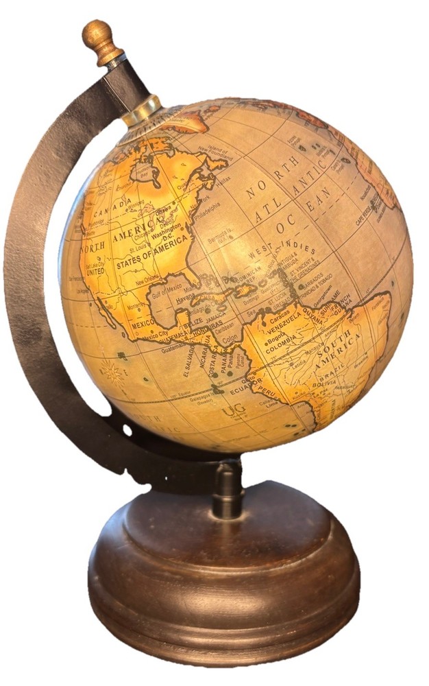 Globe 8.5 Inch Desktop Wood Base