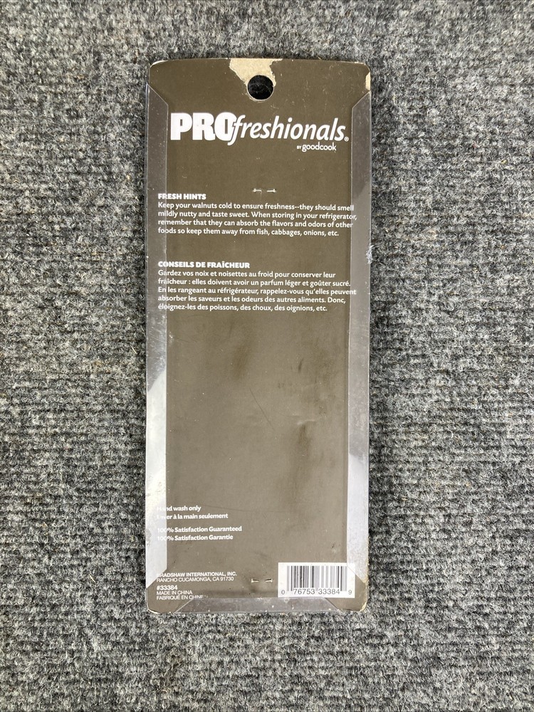 PROfreshionals by Goodcook Nut Cracker w/ 2 Picks NEW!