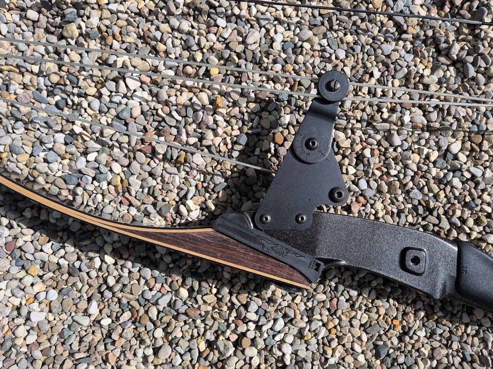 Vintage Bear Polar LTD 51" Compound Bow 39" String Length