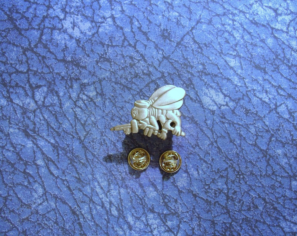 US Navy Seabees Large Lapel/Hat Pin Tie Tack