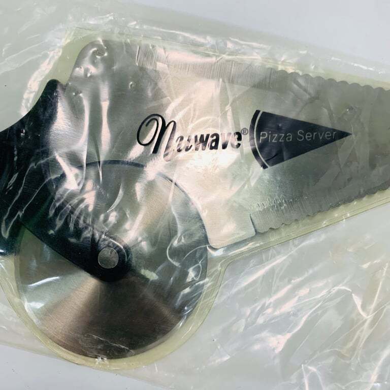 Nuwave Pizza Server with Stainless Steel Cutter