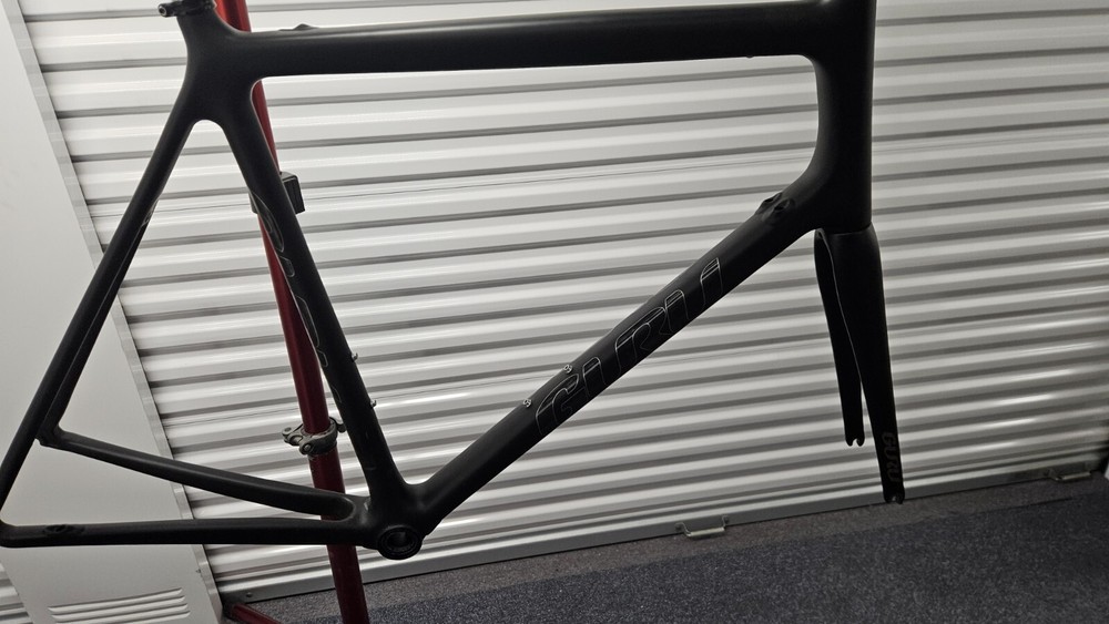 2013 Guru Photon HL -frame and fork 56cm- XL size -Mint