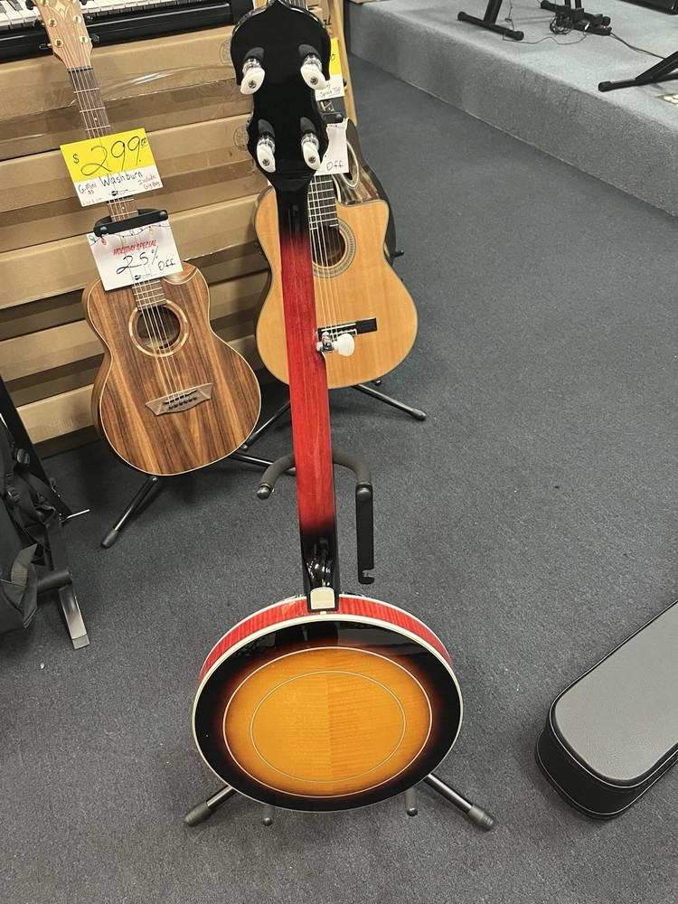 Washburn B 16 Banjo with Case