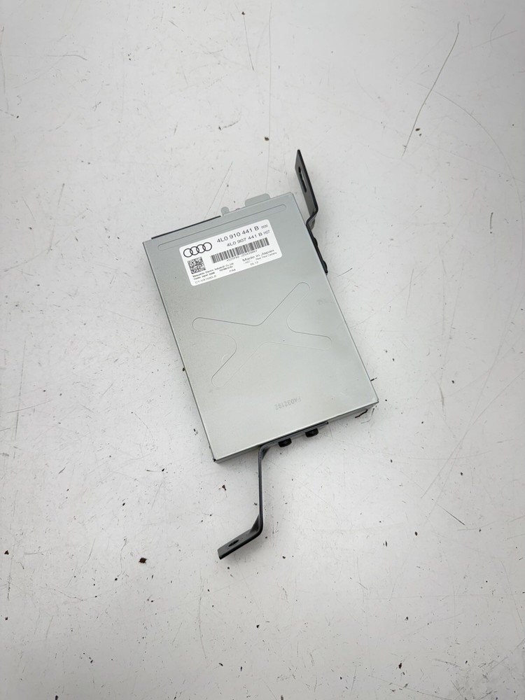 2009-2015 AUDI Q7 - REAR VIEW / Reverse Camera Control Module 4L0907441B