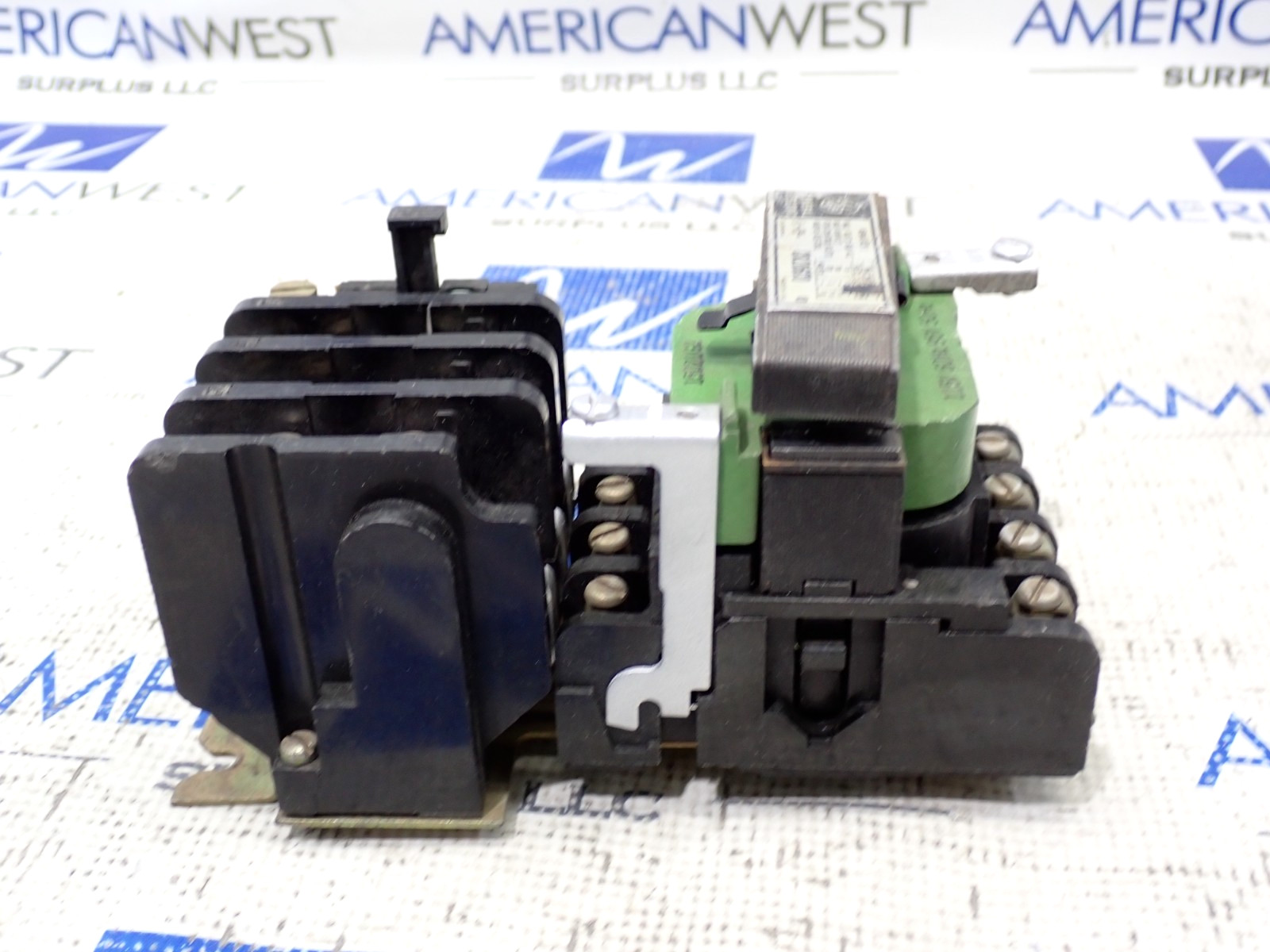 GE CR206C0 Size 1 3 Pole 27 Amp 600 Volt Starter 90/115 Volt Coil - Tested ST448