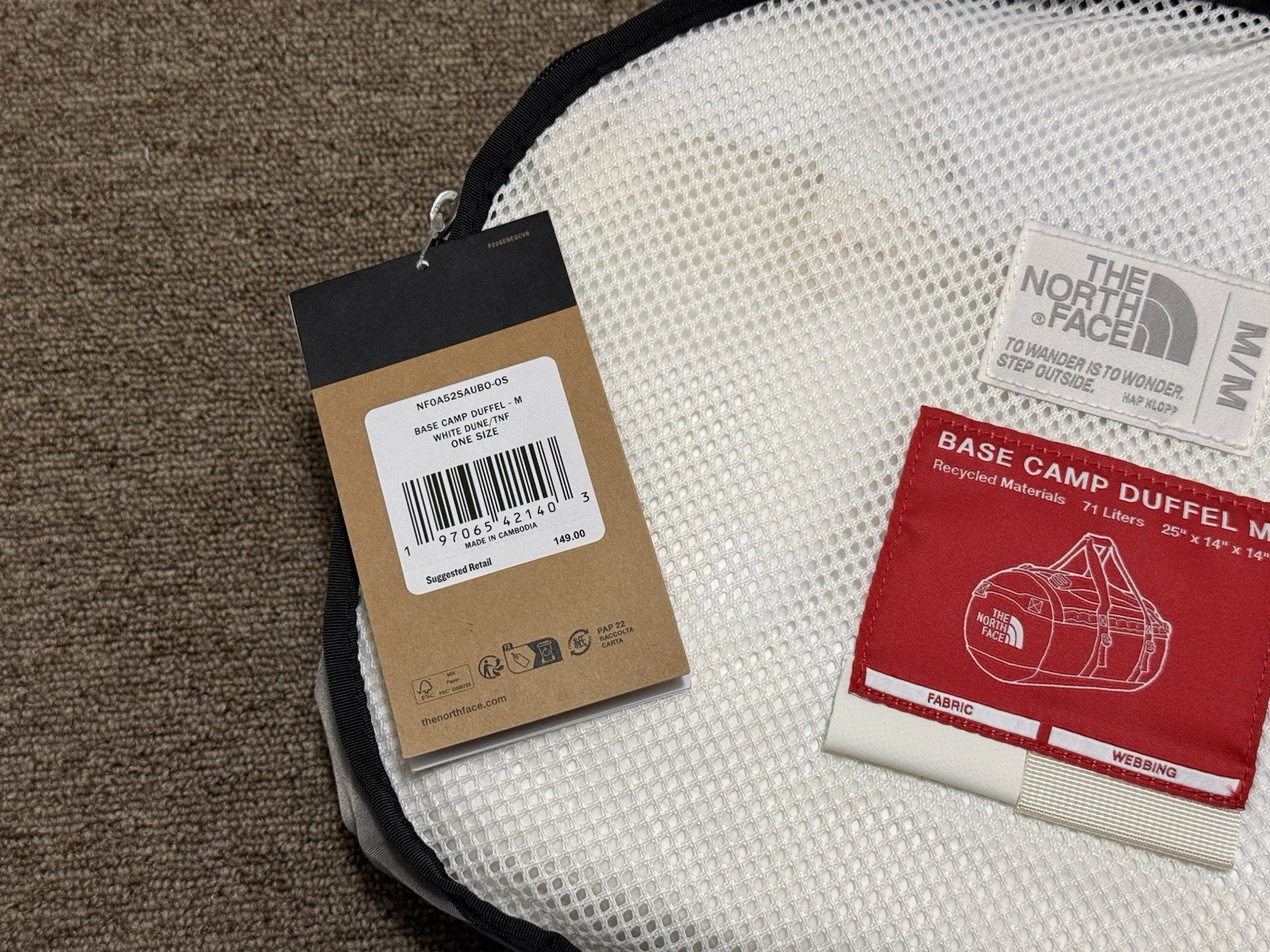 The North Face Base Camp Duffel 71L Bag - White Dune- Medium NWT