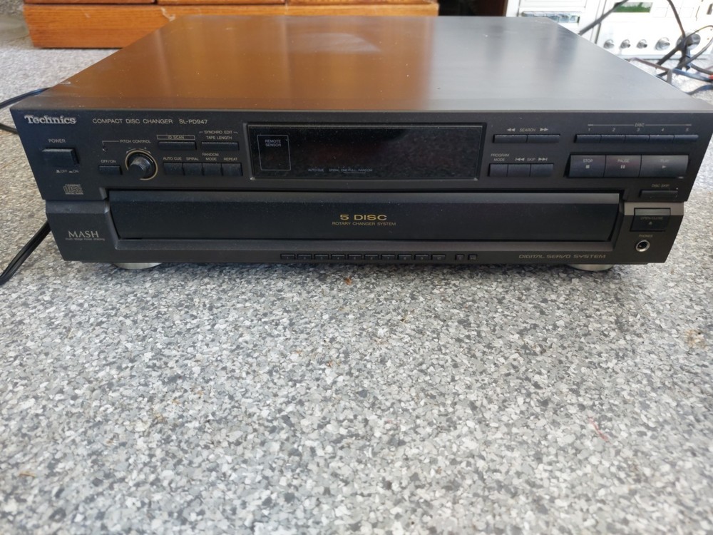 Technics SL-PD947 5 Disc Changer CD Player - With Cords - No Remote