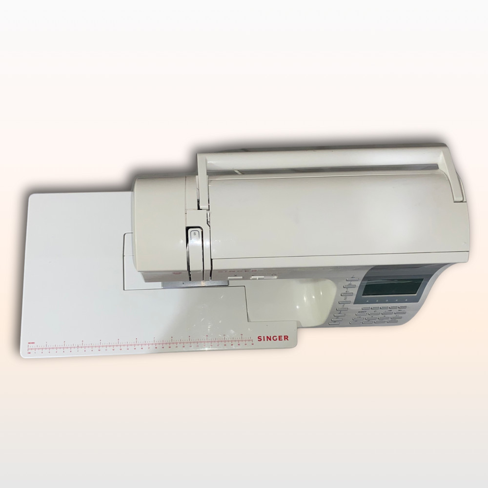 SINGER® Quantum Stylist 9960 Sewing Machine with Extension Table & BUNDLE