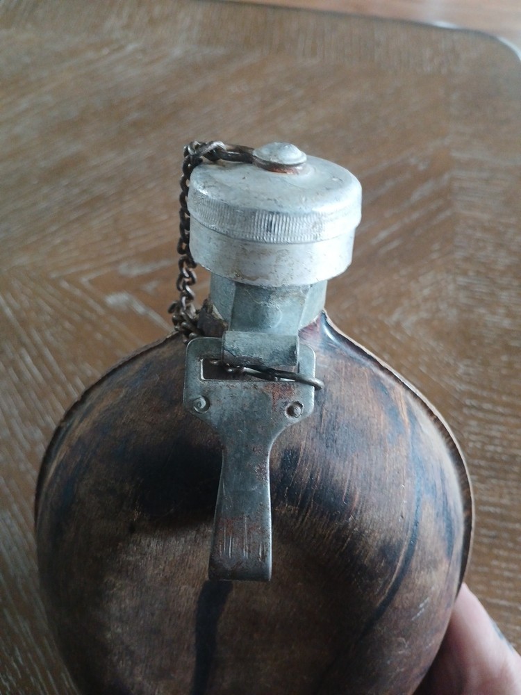 WWII German M31 Coconut Canteen Dated 1941