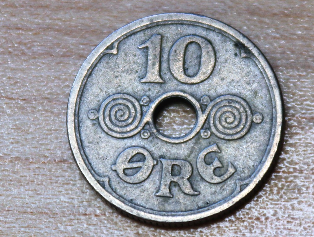 1929 Denmark 10 Ore Christian X