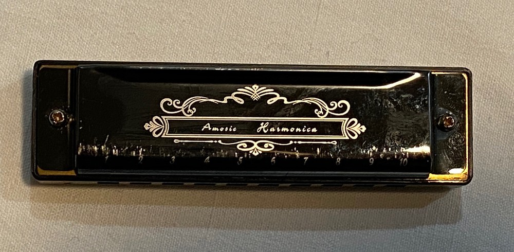 AMOSIC Harmonica w/Case
