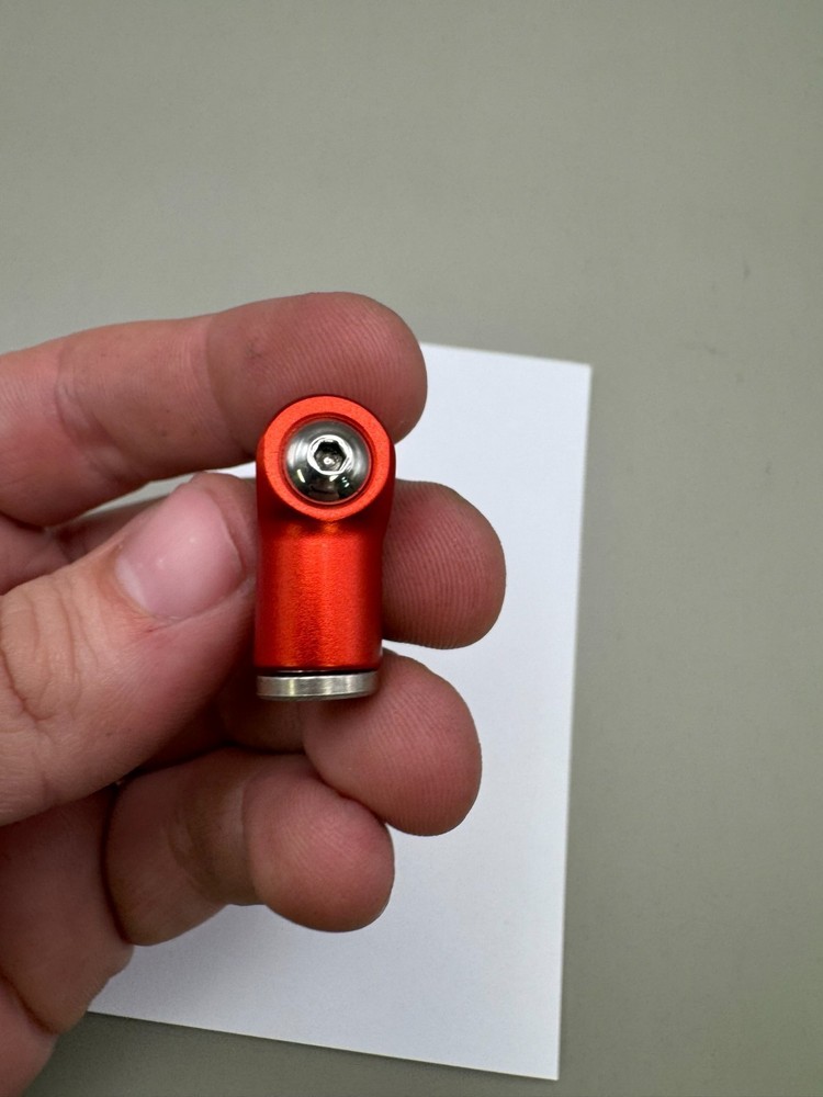 CCM PB 90° Fitting-Red