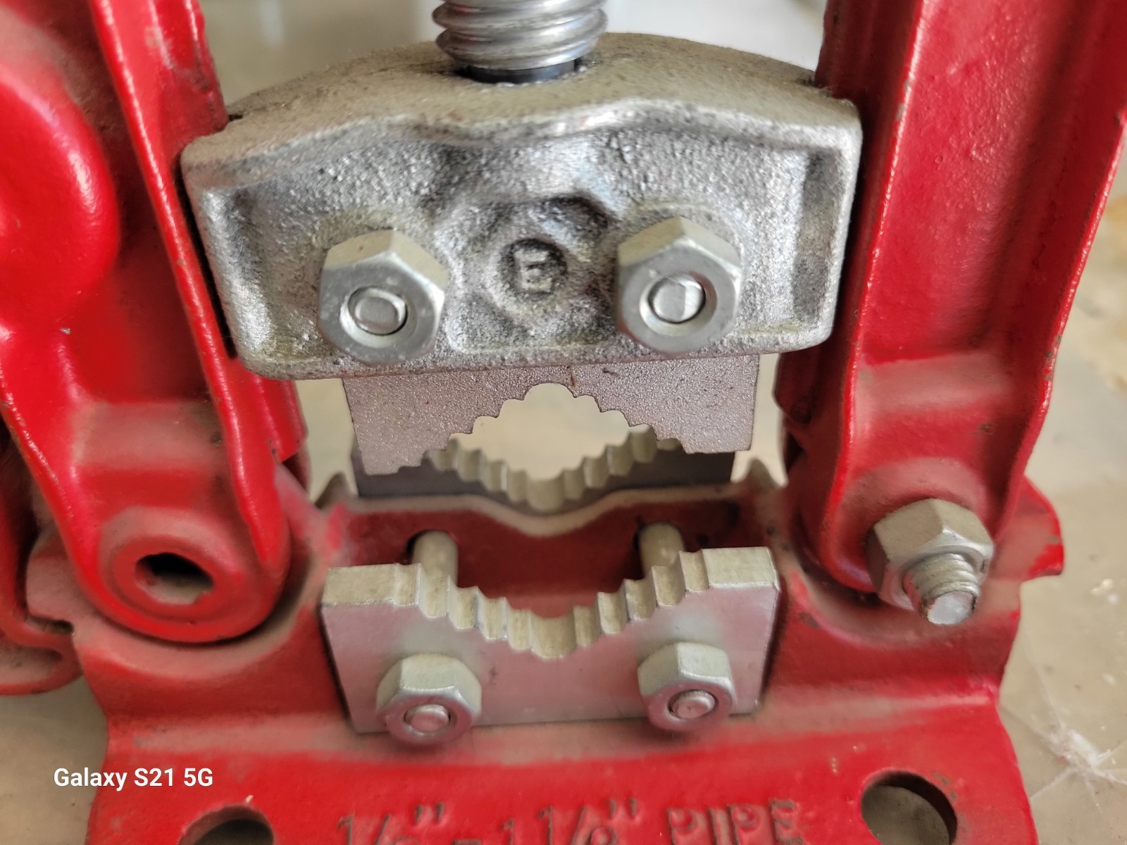 SEARS ~ PIPE VISE ~ Vtg ~ No. 00H ~ 1/8"- 1.5" ~ Craftsman ~ Red