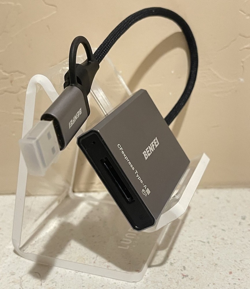 BENFEI CFexpress Type B Card Reader with USB 3.2 Gen 2 10Gbps USB-C & USB-A