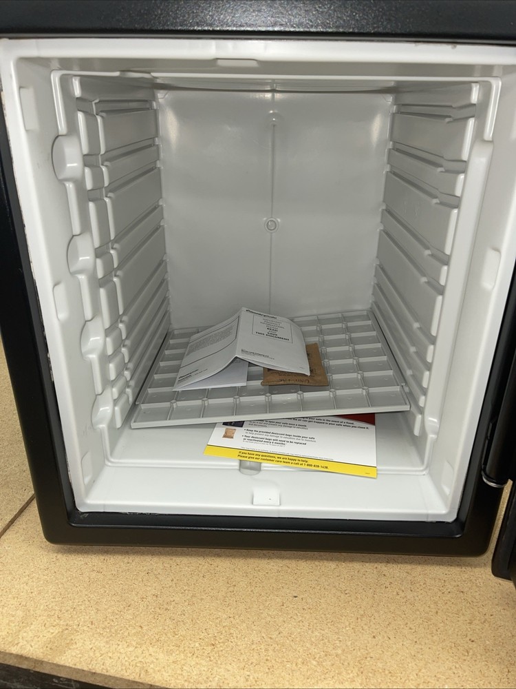 SentrySafe 1.2 cu. ft. Fireproof&Waterproof Safe w/Dial Combination Lock DENTED