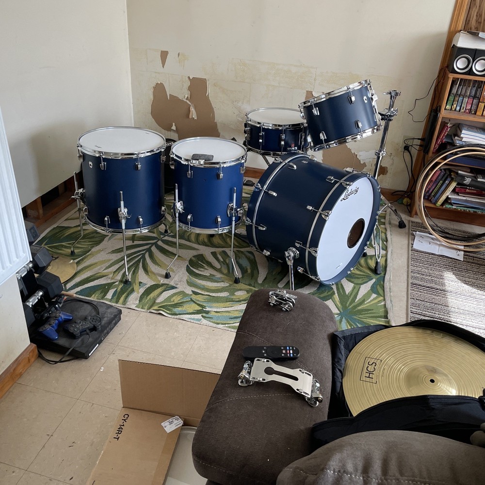 Ludwig Heritage Cherry 4 Piece Shell Pack.