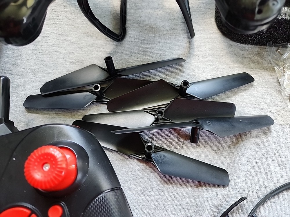 KY101 Drone With Camera, Remote and Case- UNTESTED