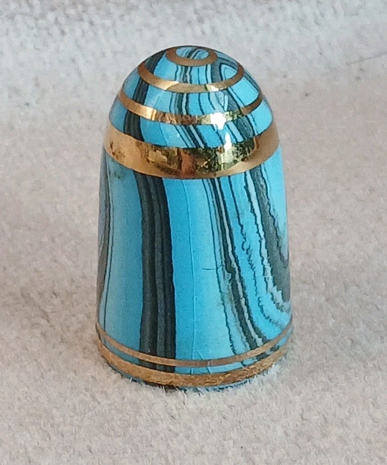BOUCHER ORIGINAL AGATEWARE THIMBLE No 13 U2S2