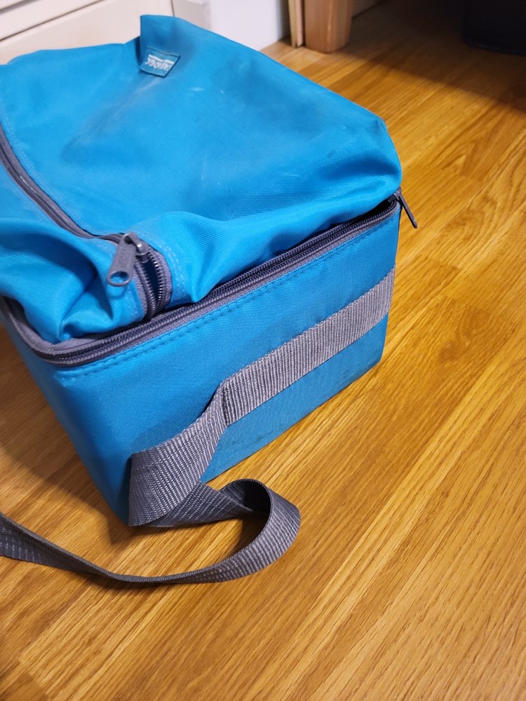 Case Logic 30 CD Carrying Case With Strap Storage Blue