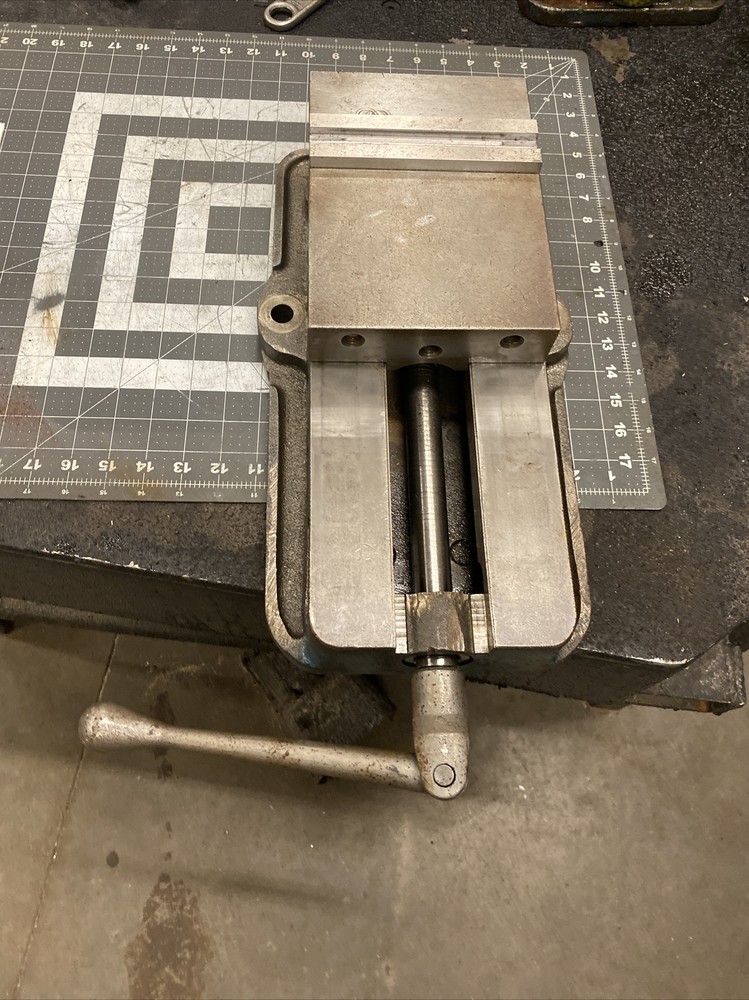 Kurt D675 Precision Machine Vise, 6” jaws, (dd6