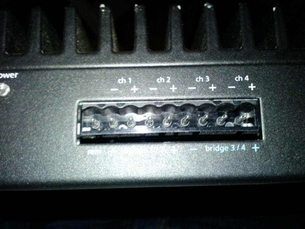 4-Pin Processor / Equalizer Power Plug KICKER Front Row ZXDSP1 ZXSUM8