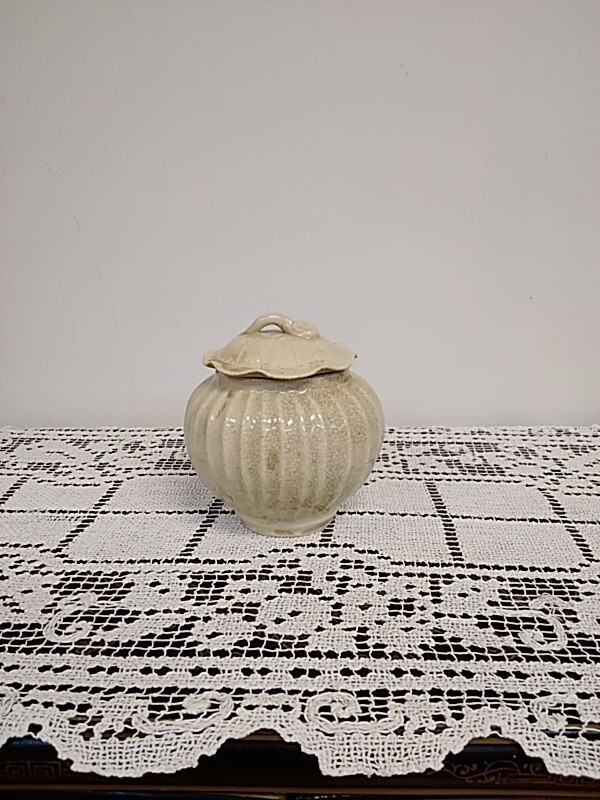 White Irridence Cookie Jar with lid