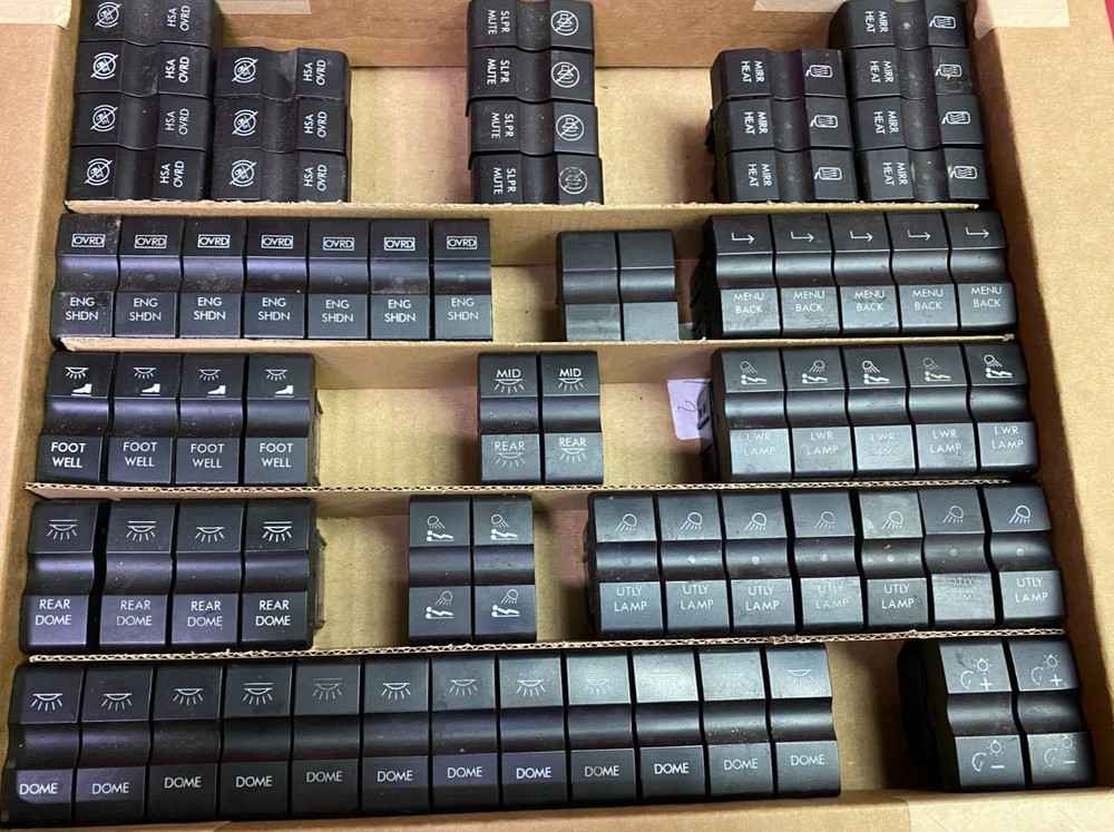 FREIGHTLINER CASCADIA BUILD YOUR OWN 4 PACK Dash Switch Cluster Insert Unit